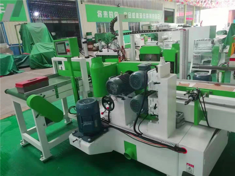 雙端梳齒機設(shè)備2 雙端梳齒機設(shè)備2