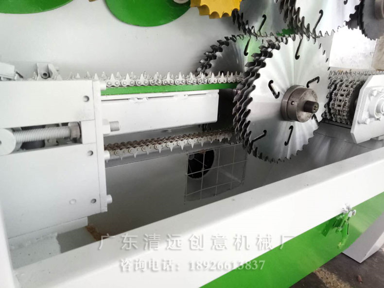 工廠剛生產出來的圓木多片鋸機型，采用超薄鋸片，出材率高達80%以上