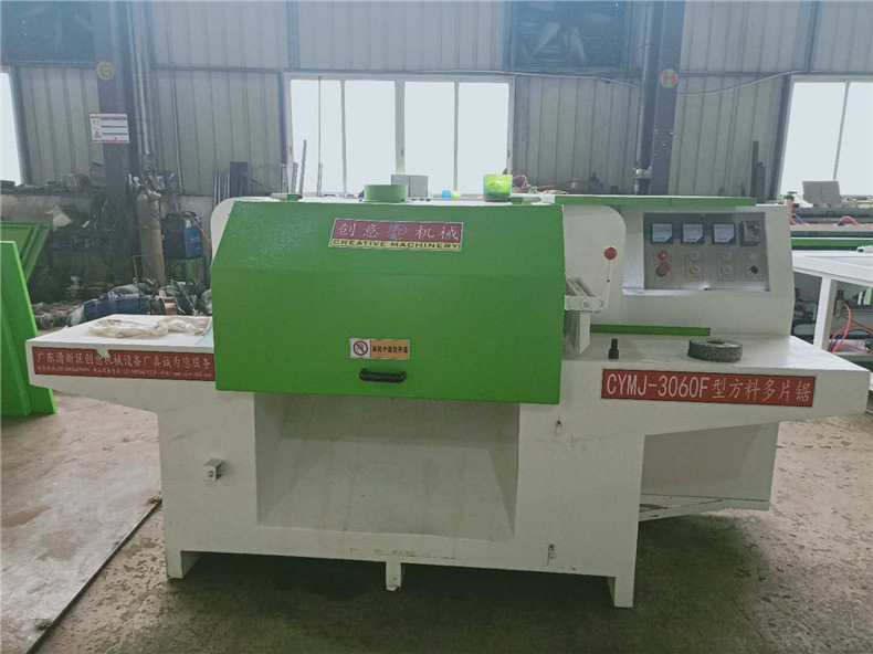 方木多片鋸具有生產(chǎn)周期短，出產(chǎn)規(guī)模大，出產(chǎn)質(zhì)量高等特點