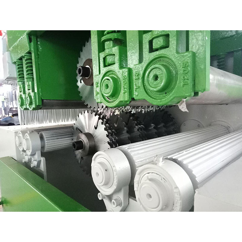 創(chuàng)意木工機械方木多片鋸采用的超薄合金鋸片，出材率高達90%以上