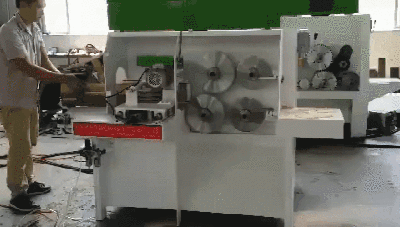 合金鋸片涂層，鋸片涂層能夠防銹，易清洗，防止粘膠，使鋸片能夠更順暢的切削