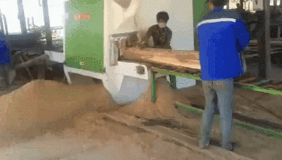 圓木多片鋸主要根據木材直徑大小選擇合適的多片鋸機型，機器對木材的長度沒有限制