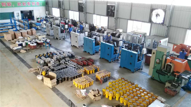 創(chuàng)意木工機械廠鋸片生產(chǎn)車間