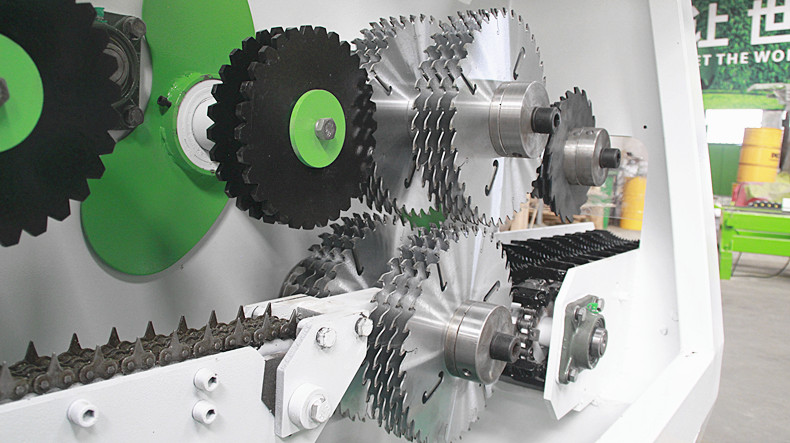 圓木多片鋸內(nèi)倉細(xì)節(jié)